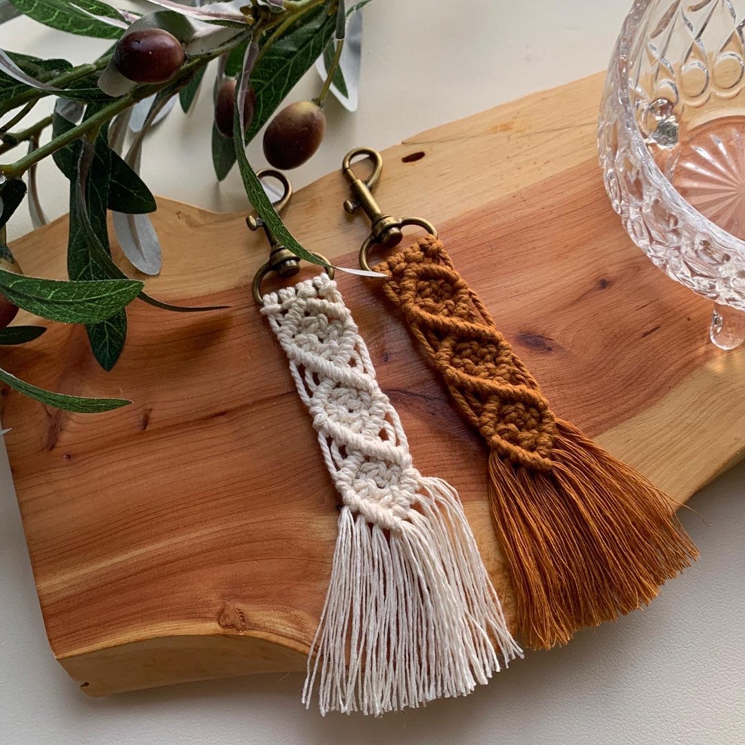 Macrame 经典 三菱形 钥匙圈 波希米亚风 编织 吊饰 - 钥匙链/钥匙包 - 棉 白色