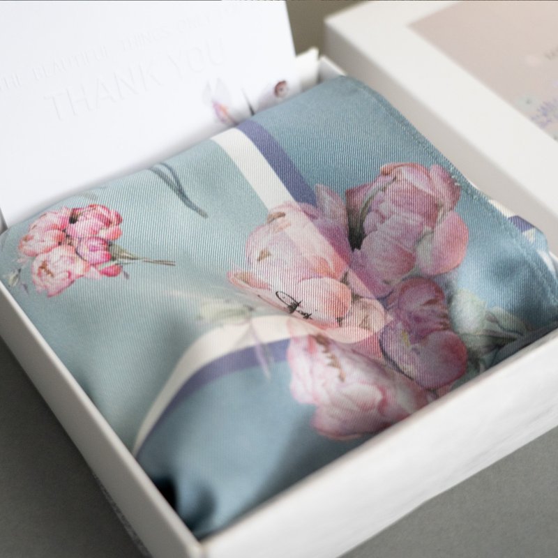 迷恋花园-方形蚕丝丝巾 - 丝巾 - 丝．绢 粉红色