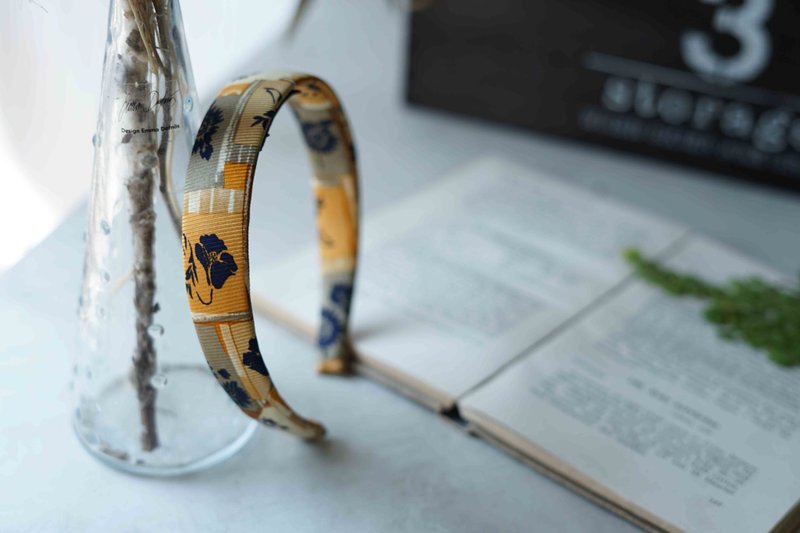 古董领带改制手工发箍-YSL -魔境梦游-几何黄-窄版 - 发带/发箍 - 丝．绢 橘色