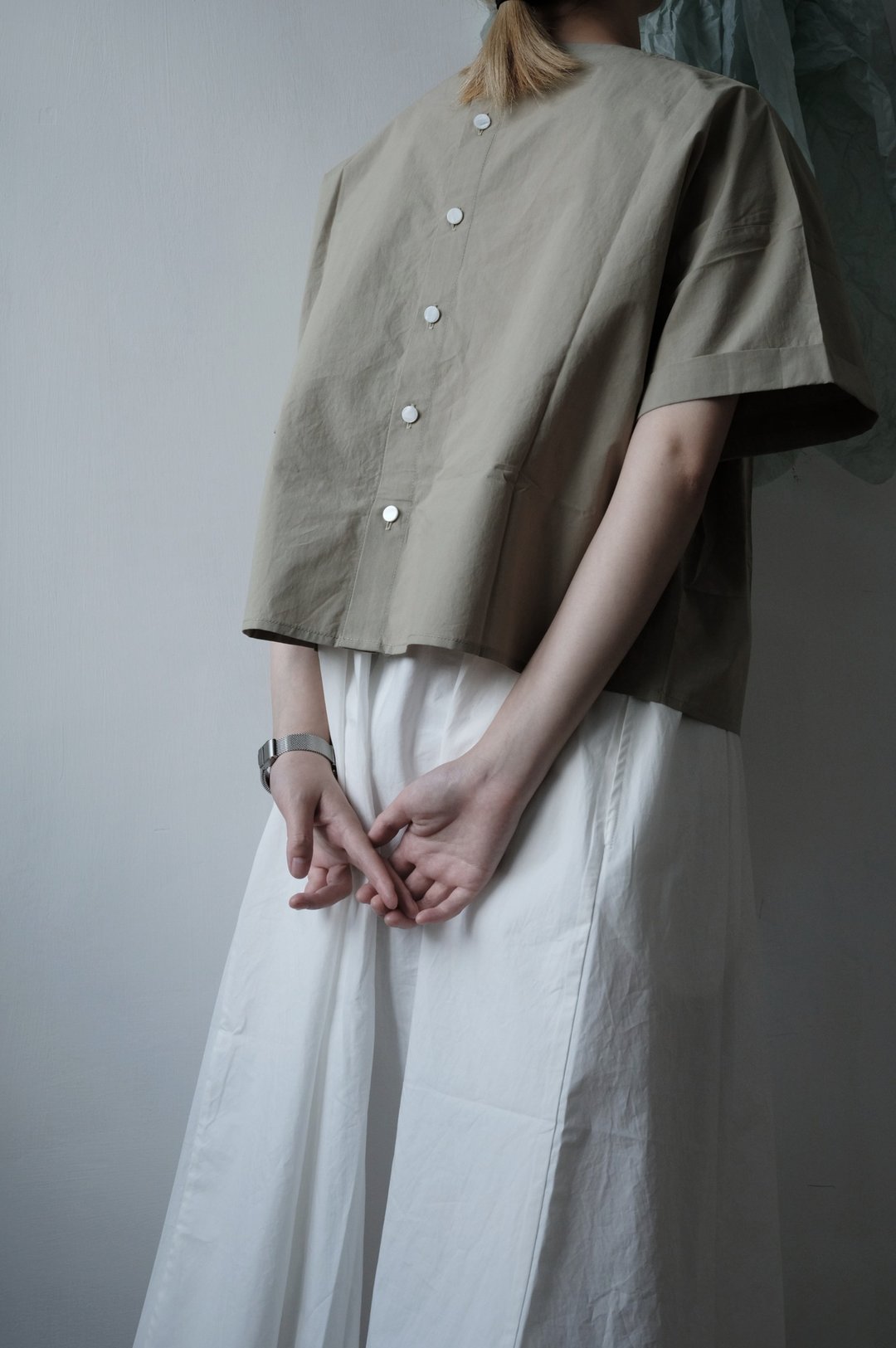 cotton top BEAN GREEN 豆沙绿拼白扣后开襟宽松上衣 - 女装上衣 - 棉 绿色