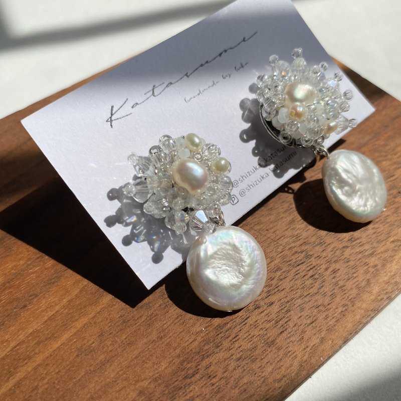 ILLUMINATE 晨曦白光珠绣耳环 【星月】 - 耳环/耳夹 - 其他材质 银色