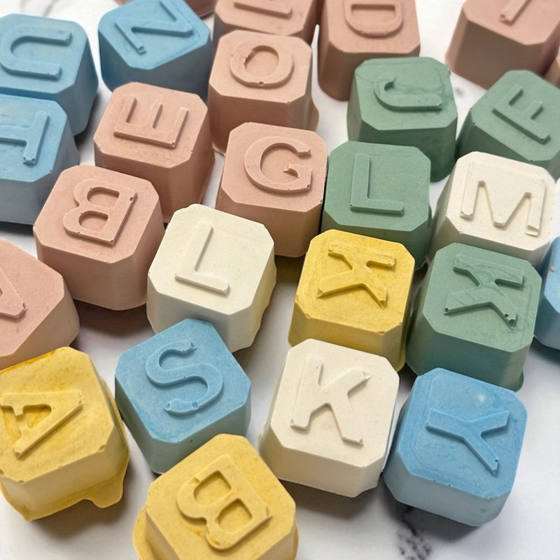 定制化礼物 字母 / 数字 扩香石 - 香薰/精油/线香 - 其他材质 白色