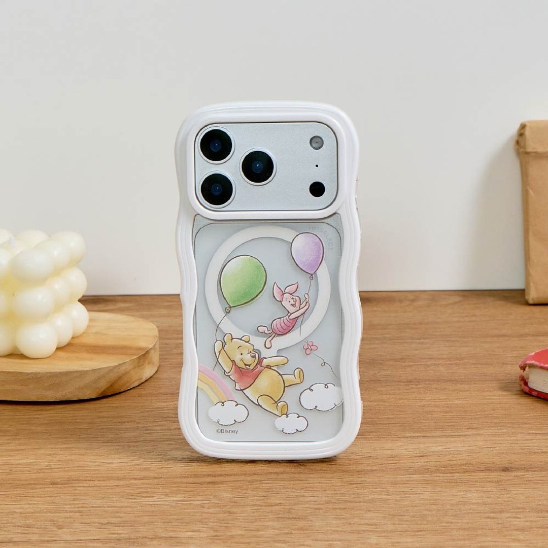 Disney小熊维尼-乘着气球在天空云朵波波MagSafe iPhone手机壳 - 手机壳/手机套 - 塑料 多色