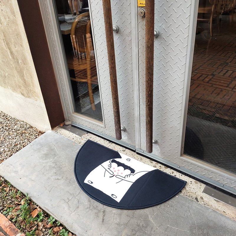 顾大叔搞笑地垫 搞怪地垫 摆饰 家饰品 造型脚踏垫 创意交换礼物 - 摆饰 - 聚酯纤维 白色