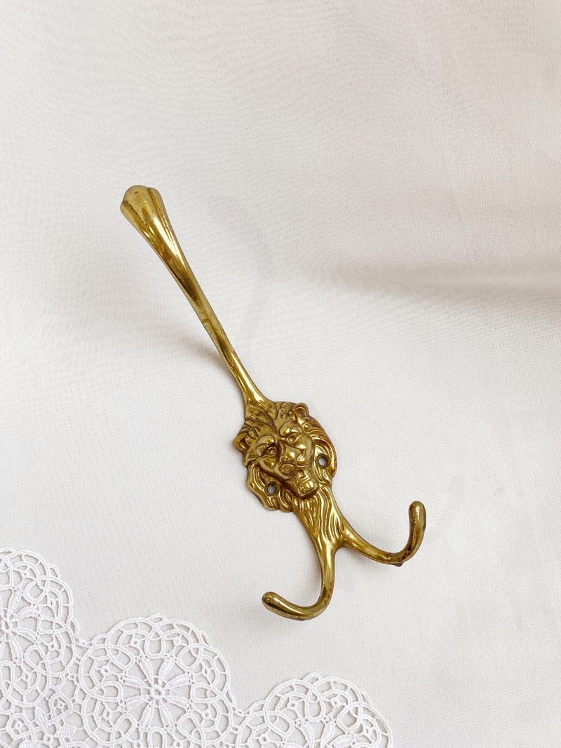 【好日恋物】法国早期复古黄铜华丽雕刻狮子头设计壁挂式三挂钩 - 摆饰 - 铜/黄铜 金色