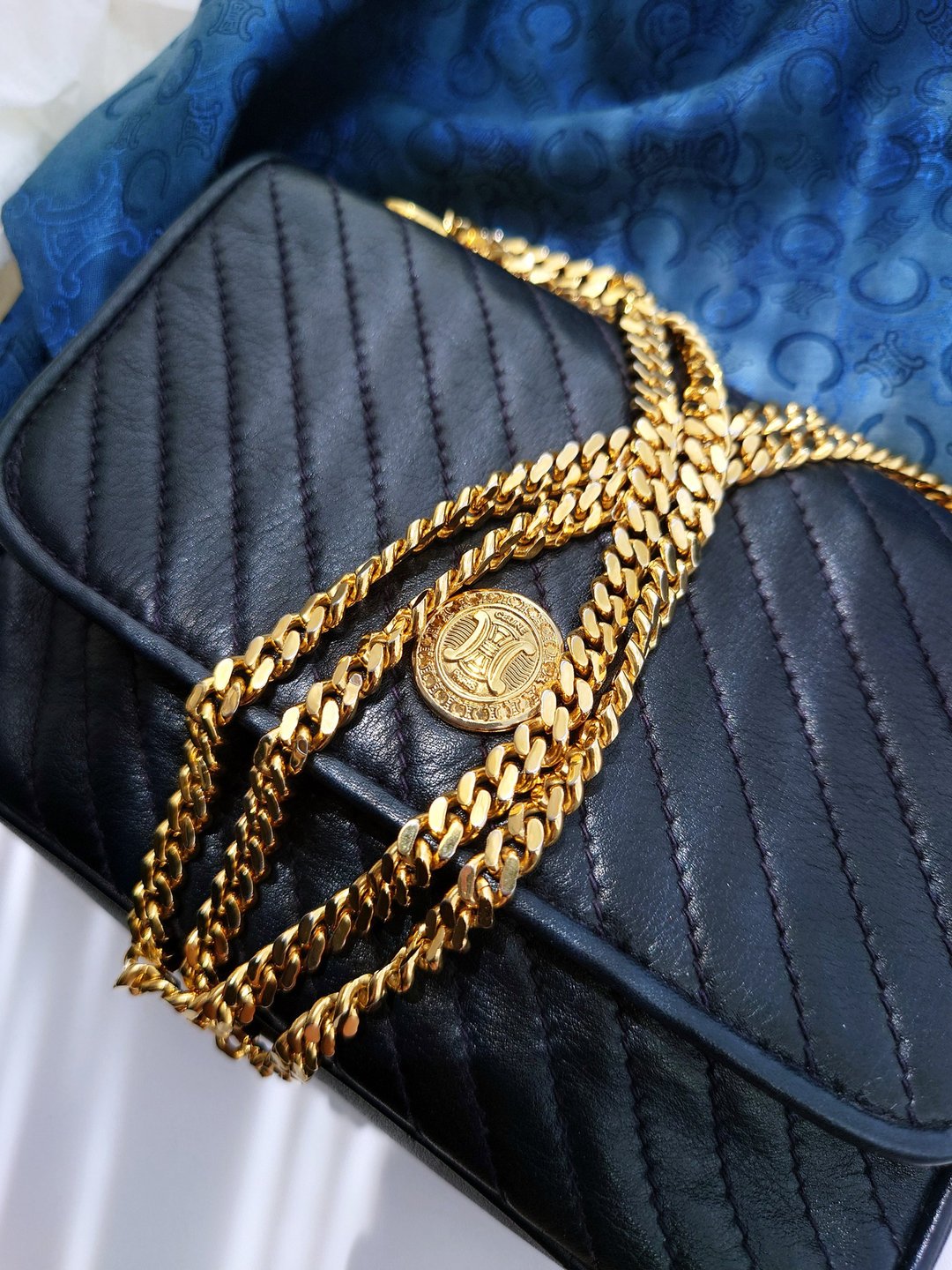客预留 CELINE 海蓝凯旋门晚宴包手拿包链条包斜背包斜挎包单肩包 - 侧背包/斜挎包 - 真皮 蓝色