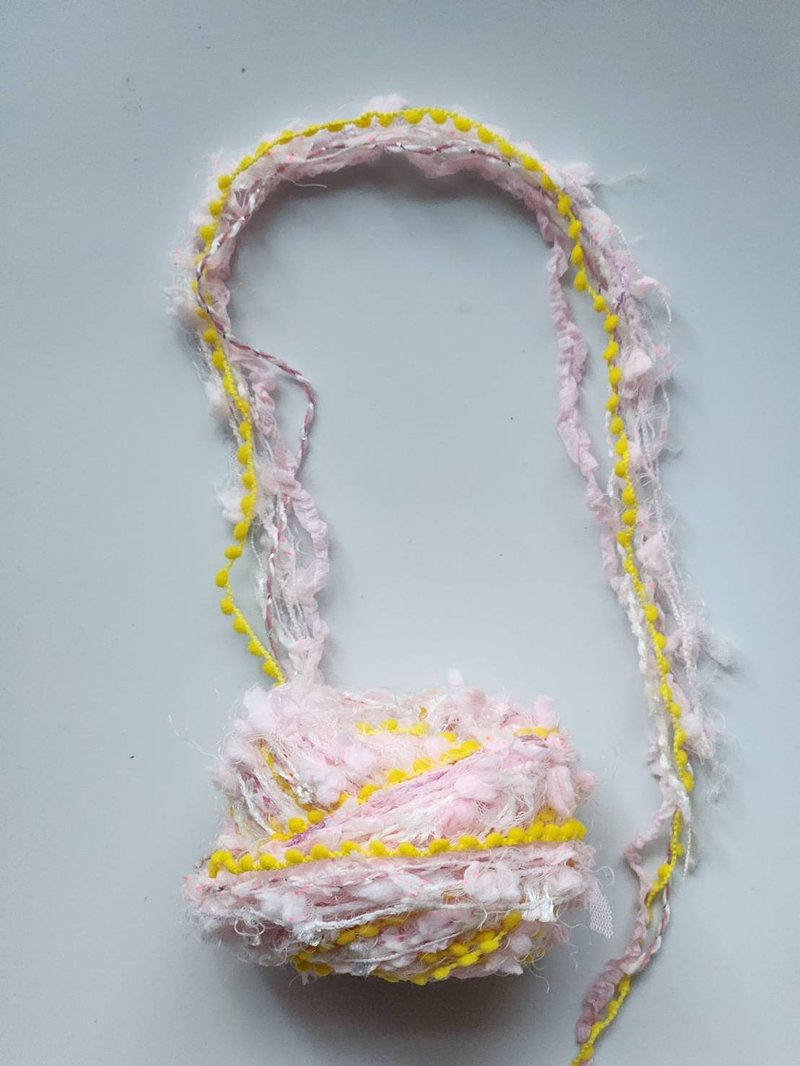 日本混合纱线　500厘米  ( 16.1g ) - 编织/刺绣/羊毛毡/裁缝 - 其他人造纤维 粉红色