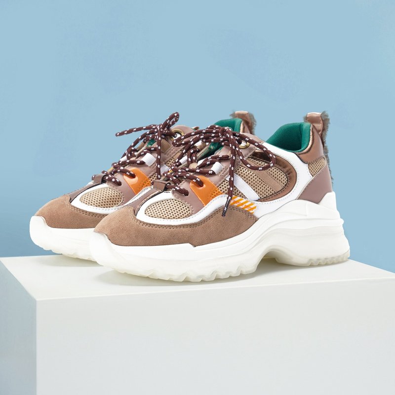 | HOA | 多重物料拼接休闲鞋 | 卡其色 | 5278 | - 女款运动鞋/球鞋 - 其他人造纤维 卡其色