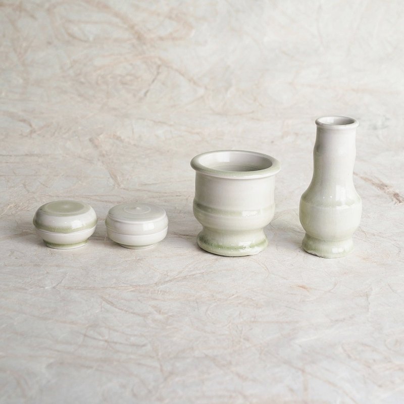 传统香道用具套组 品香三件 台湾陶艺名家作品 *仅此一套售完为止 - 蜡烛/烛台 - 陶 白色