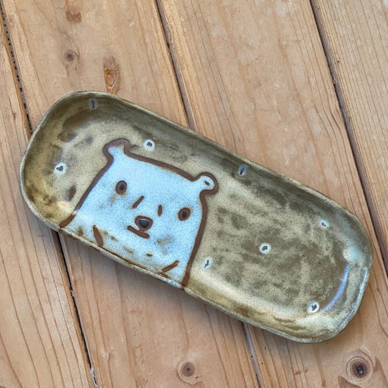 【タケ-TA KE Studio】北极熊盘。线香盘 - 盘子/餐盘/盘架 - 陶 卡其色