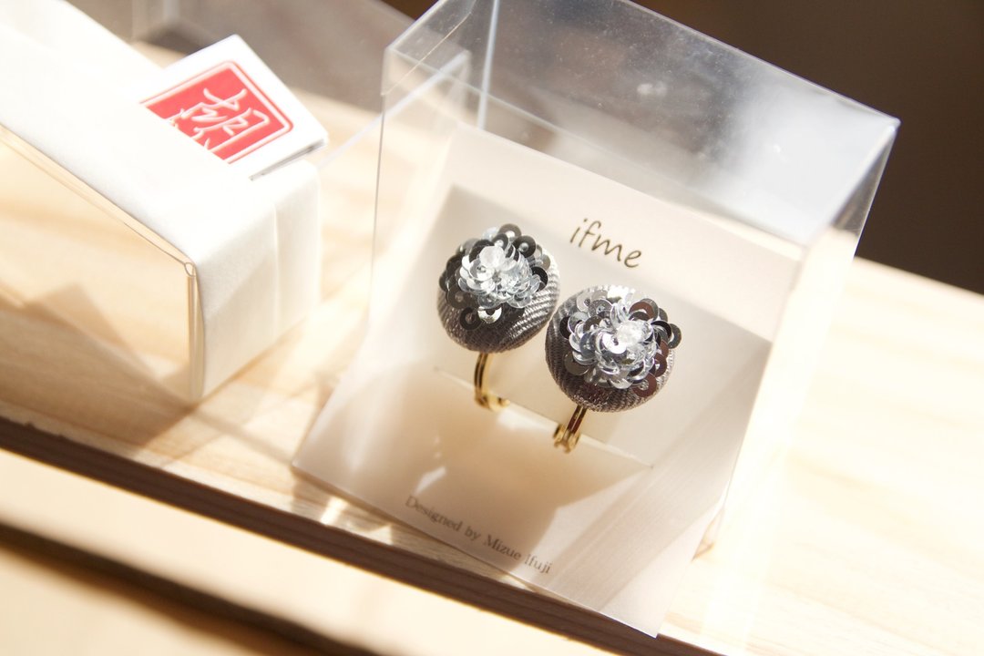 Kurumi　earrings - 耳环/耳夹 - 其他材质 银色