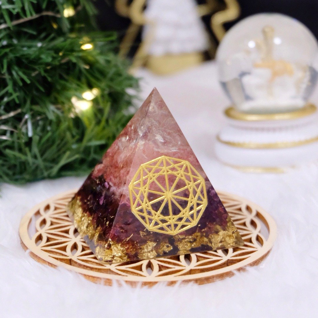 【草莓晶+石榴石】奥根能量塔Orgonite (6cm/5cm/4cm) - 摆饰 - 水晶 