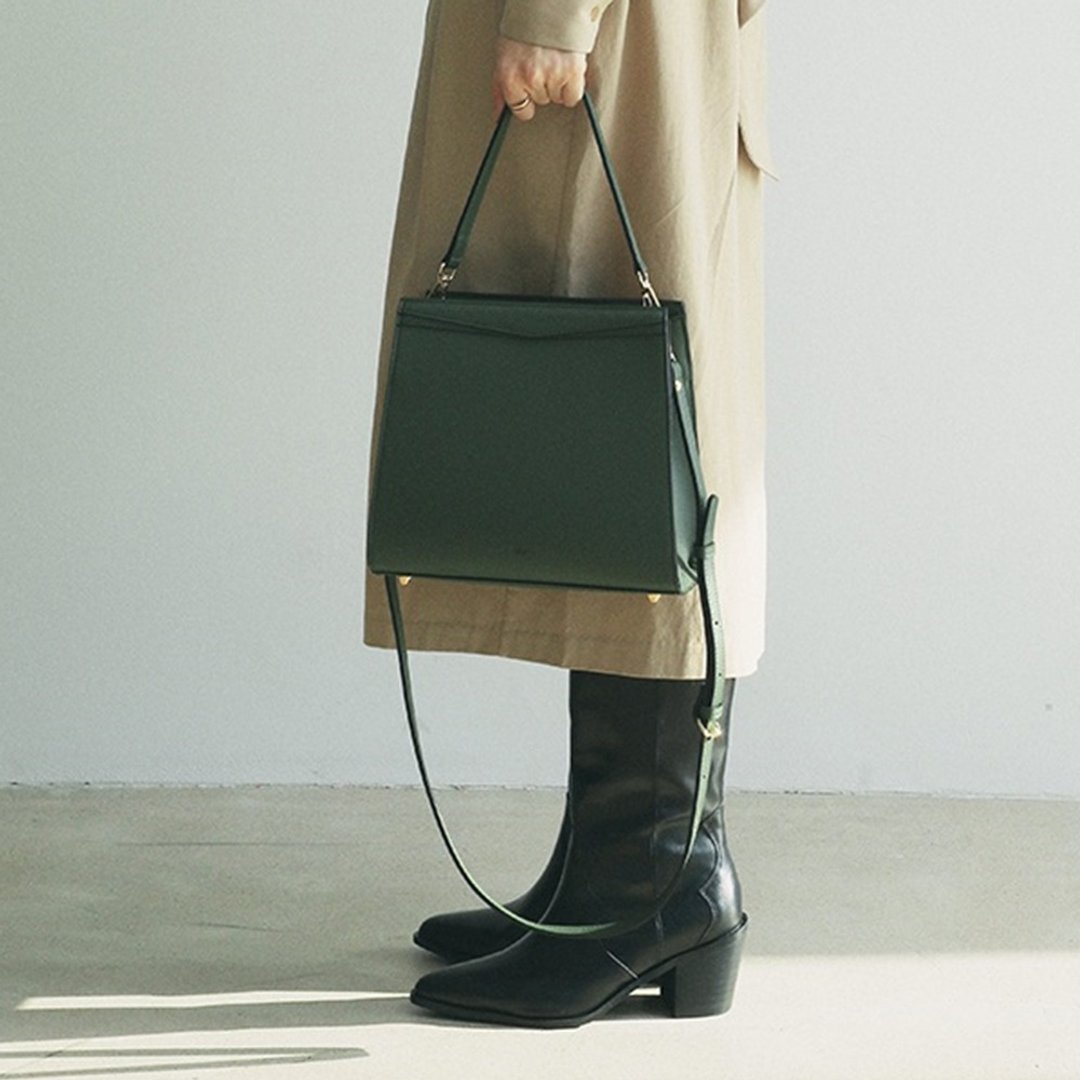 韩国制 PARA Vegan Leather 文青包包 (KHAKI) - 侧背包/斜挎包 - 环保材料 