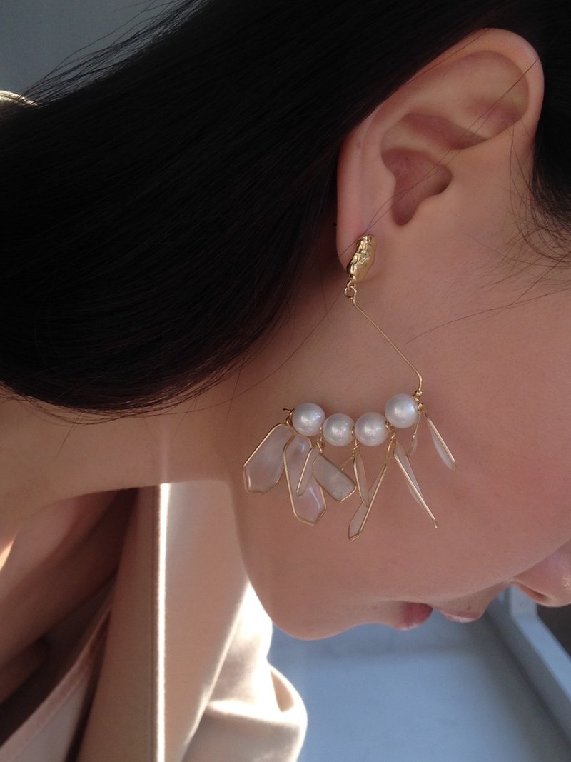 珍珠竖琴 耳环 / 耳夹可 手工树脂 夹式耳环 珍珠 可爱 纸盒包装 - 耳环/耳夹 - 珍珠 白色