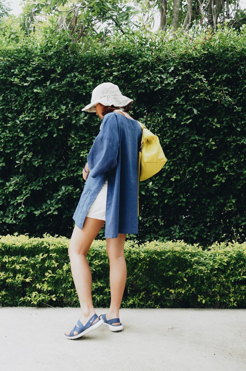 NATSU SUMMER FRIEND BLUE JEANS FOR GIRL - 女装 T 恤 - 棉．麻 蓝色