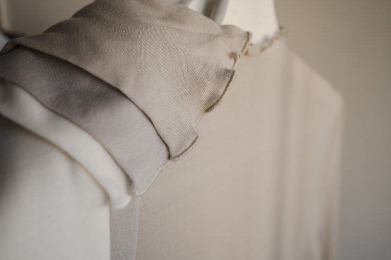 Mochi 软糯花褶打底上衣 | 一切刚好合身不贴身 - 女装上衣 - 羊毛 白色