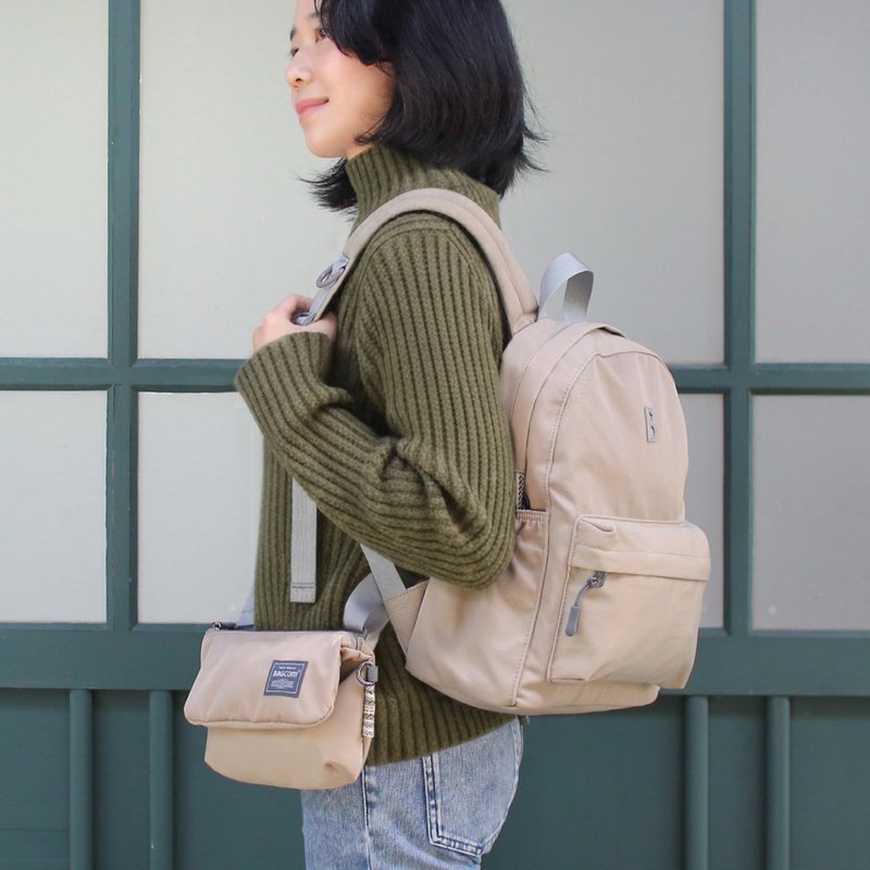 1 变 2 包。轻悦收纳后背包组 (11 寸平板)-米色_105421 - 后背包/双肩包 - 防水材质 卡其色