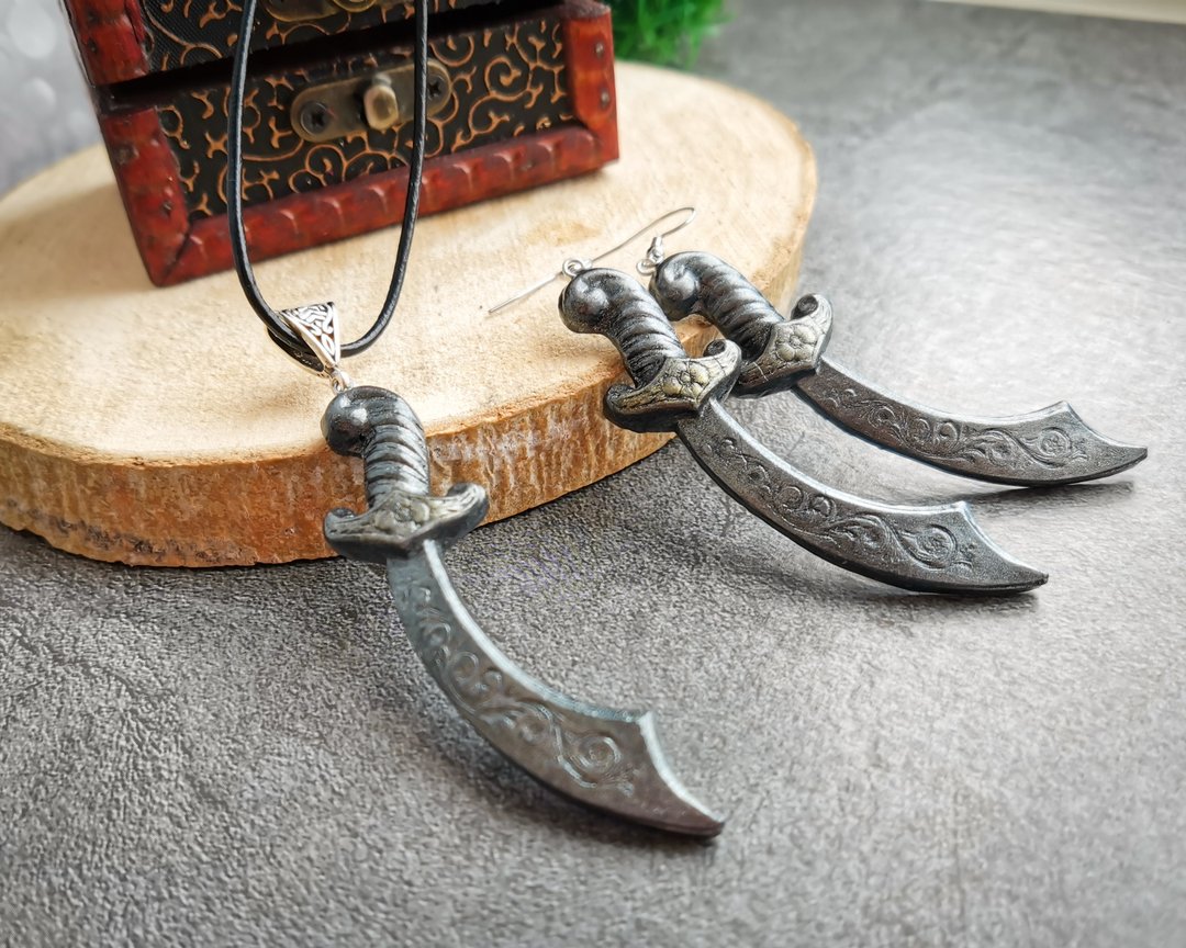 Sword earrings is weird, funny, cute, lesbian, gay dagger goth jewelry set - 耳环/耳夹 - 粘土 银色