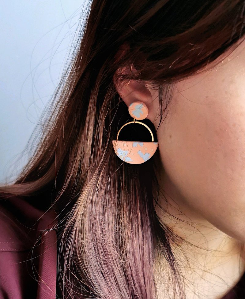 ~bi natural~小清新春日樱花圆形手工软陶耳环 - 耳环/耳夹 - 粘土 粉红色