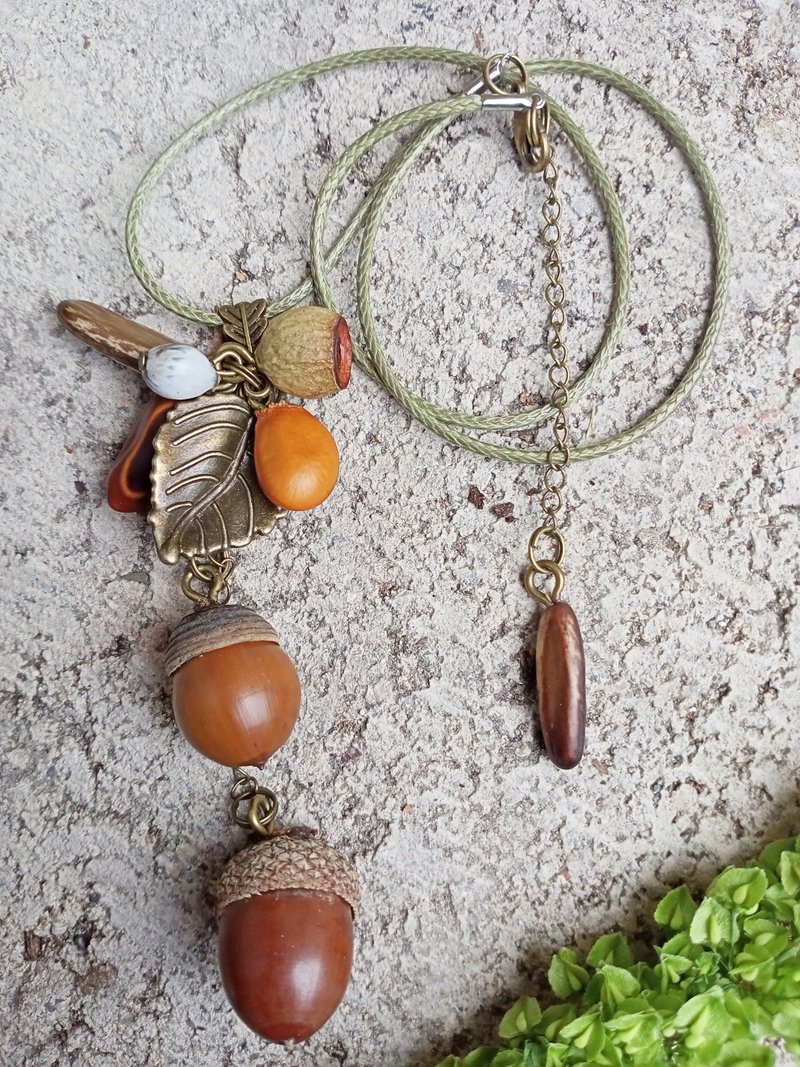 小栎子缤纷小种子串项链--可改项链长度 - 锁骨链 - 植物．花 卡其色
