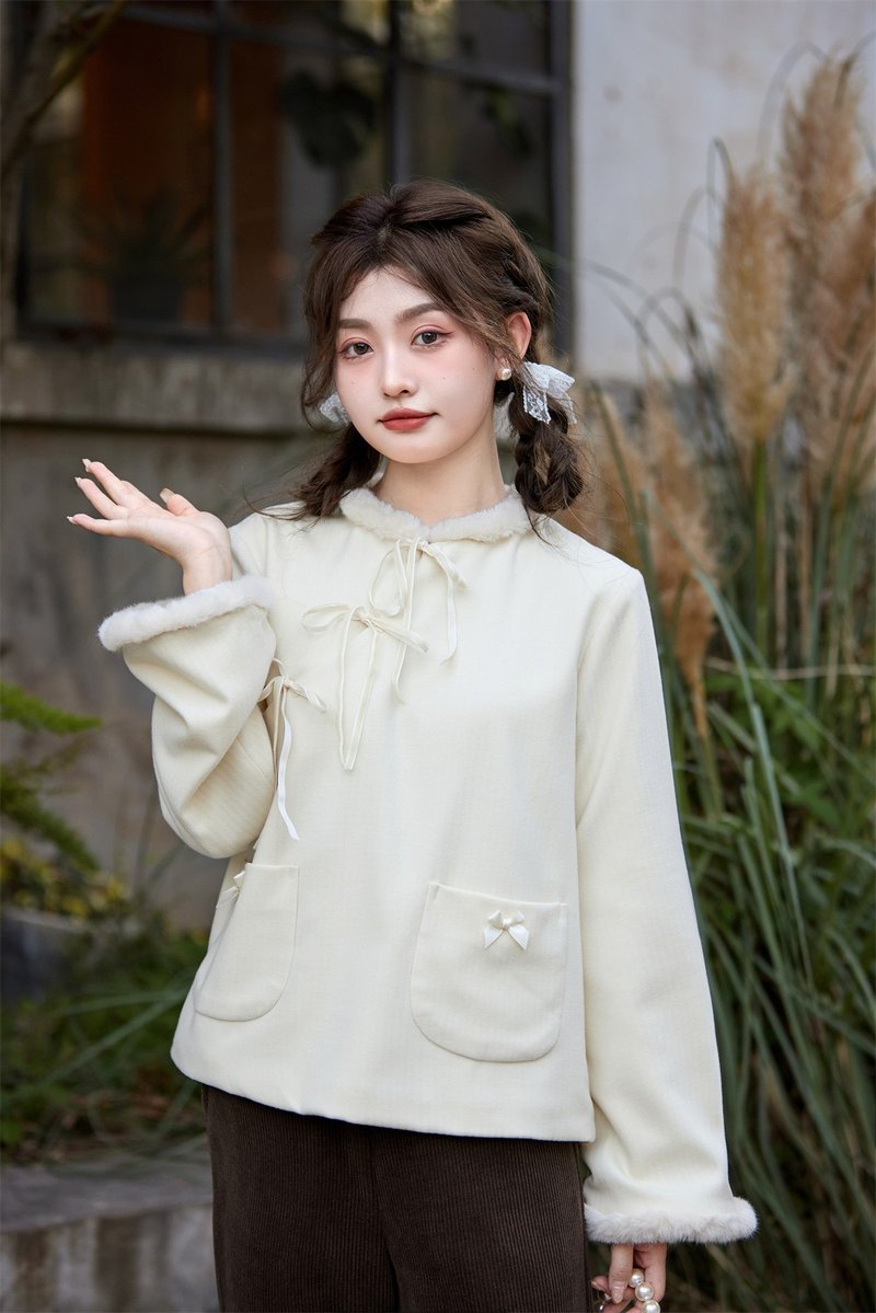 奶白色 中式秋冬加絨軟乎乎口袋上衣外套 綠咖色毛絨秋冬長褲 - 旗袍 - 聚酯纤维 白色