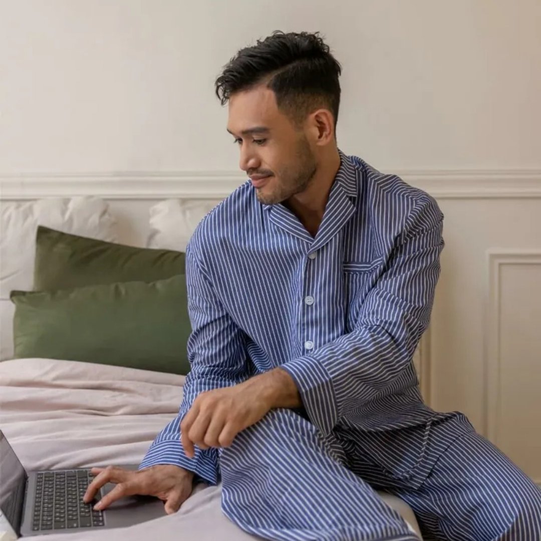 亲肤柔软感条纹长袖套装-午夜蓝条纹 男 独家送电绣服务 - 居家服/睡衣 - 棉 蓝色