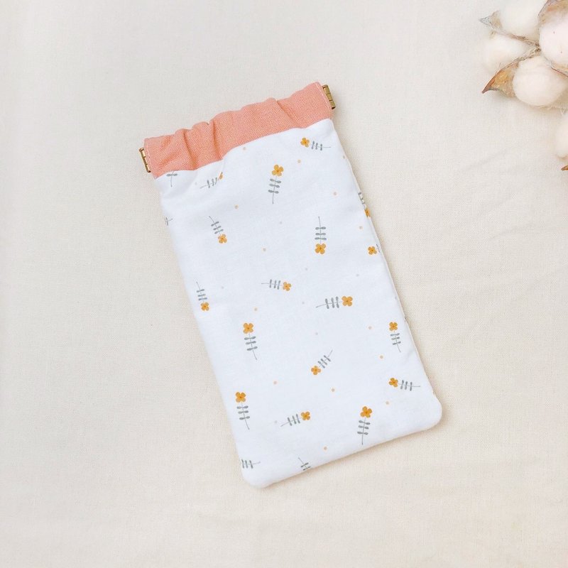 * 绵花堂手作 * 红色小花弹片口金包 - 化妆包/杂物包 - 棉．麻 