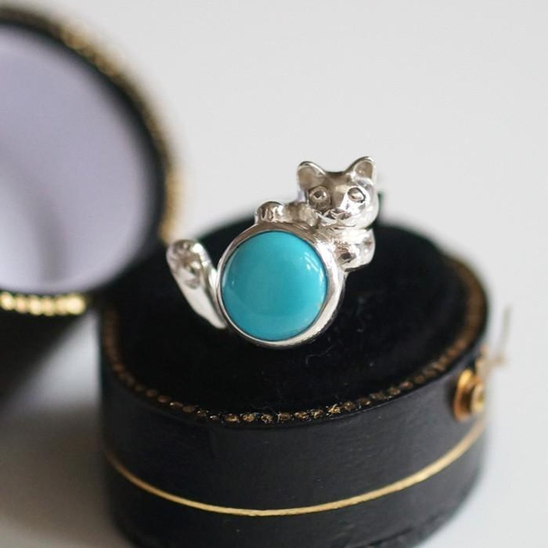 Colorful cat ring turquoise - 戒指 - 其他金属 