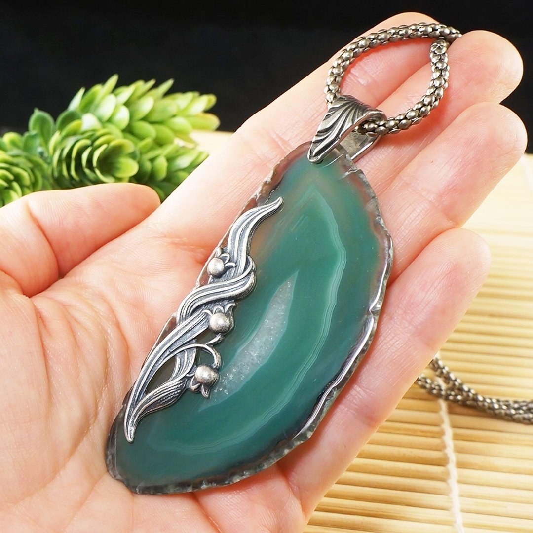 绿玛瑙切片银铃兰花吊坠项链饰品 - 项链 - 半宝石 绿色