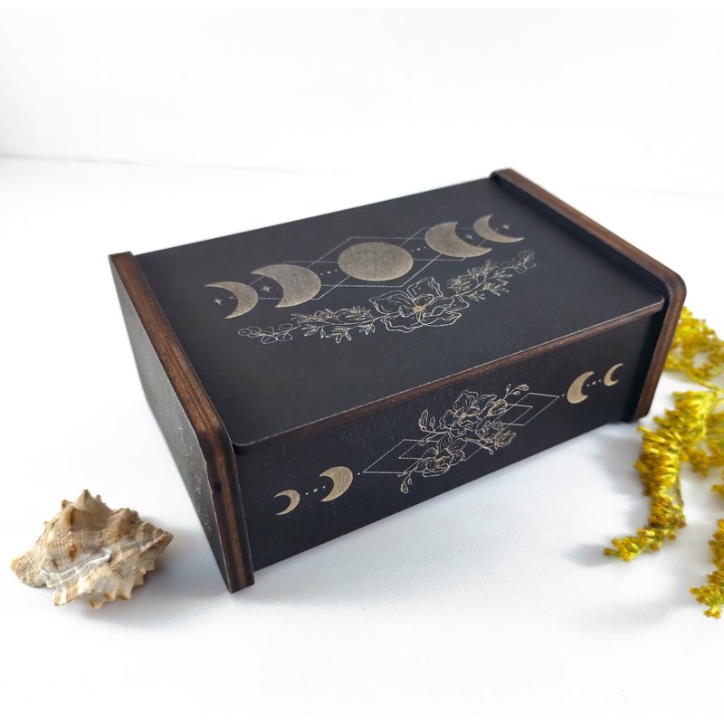 Moon phases storage box, Witchy altar chest, Tarot card deck holder, Wicca gift - 收纳用品 - 木头 
