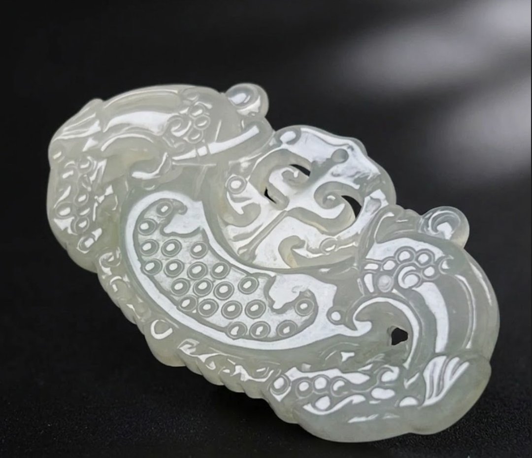 冰种翡翠古龙云纹牌 | 天然缅甸玉翡翠A货 | 送礼 - 项链 - 玉石 绿色