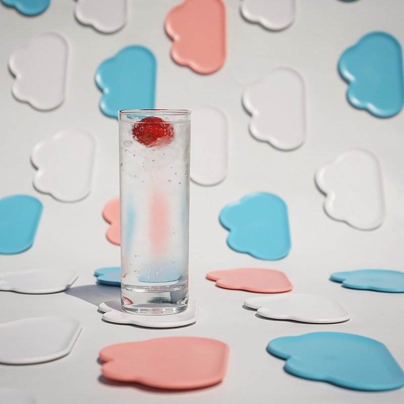 QUALY 朵朵云儿杯垫(6入) - 杯垫 - 塑料 多色