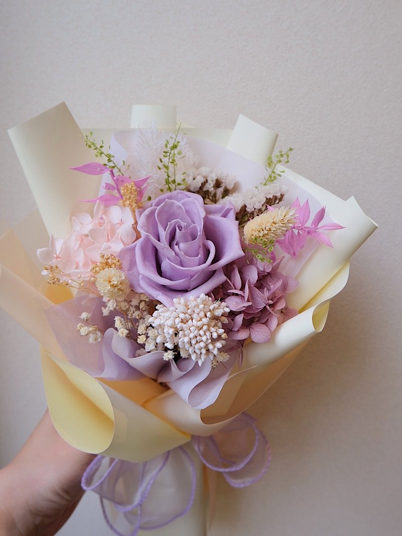 粉紫派对 / 单朵永生玫瑰 混合花束 / 毕业 母亲节 生日 台中花店 - 干燥花/捧花 - 植物．花 紫色