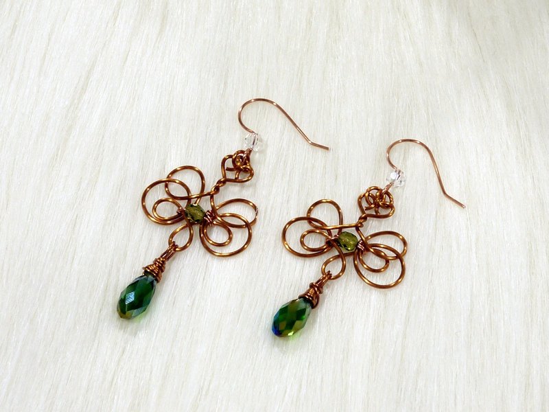 蝴蝶兰耳环 - 耳环/耳夹 - 其他材质 