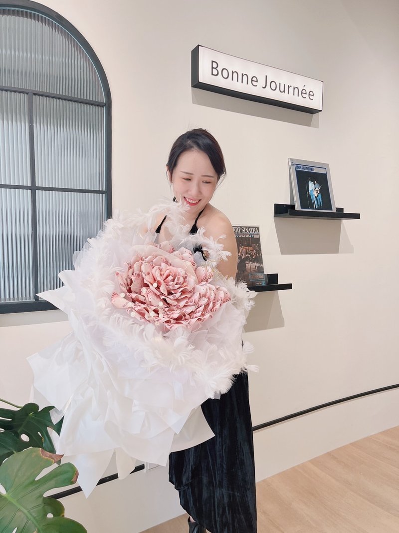 巨大 钞票花束 / 限台南安平自取 - 干燥花/捧花 - 植物．花 白色