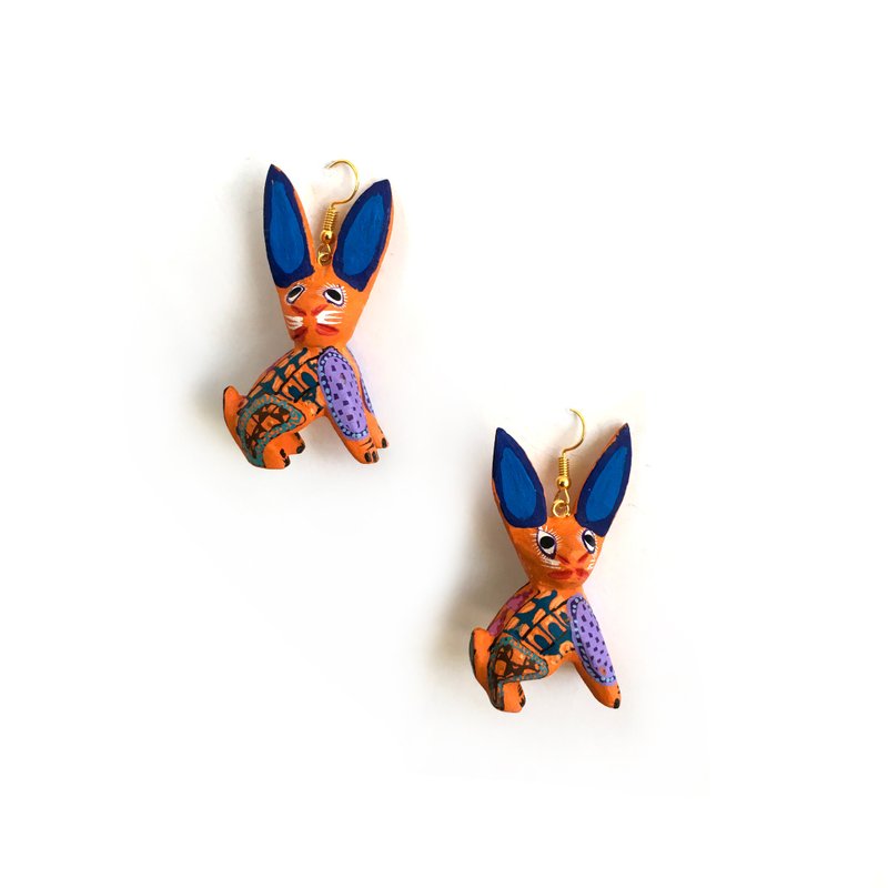 【Ártico】墨西哥神兽Alebrije手工木刻木雕耳环/每款只有一个 - 耳环/耳夹 - 木头 橘色