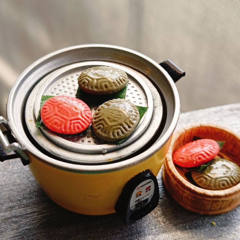 红龟糕 草仔粿 拜拜 祭祖 传统 大同电锅 扭蛋 袖珍手作 迷你 - 摆饰 - 粘土 