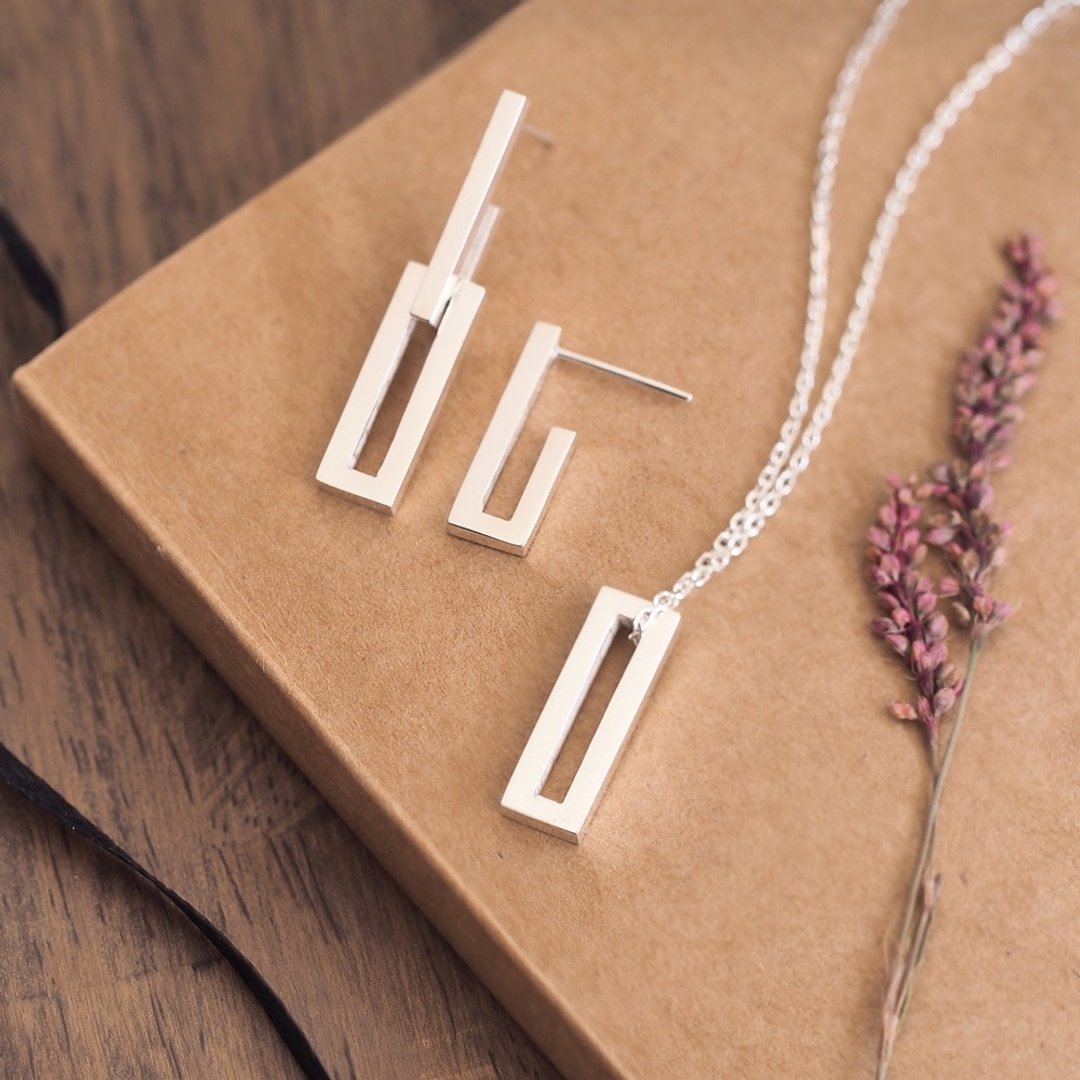 3way square hoop earrings + chain set Silver 925 - 耳环/耳夹 - 其他金属 银色