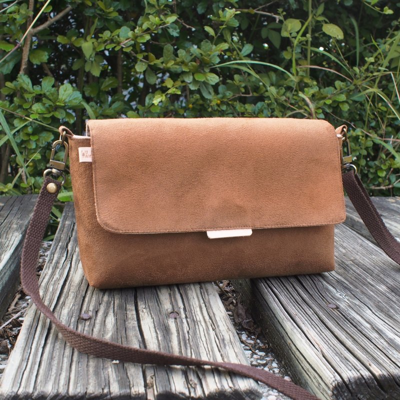 麂皮侧背包M / Brown布朗棕 - 侧背包/斜挎包 - 聚酯纤维 咖啡色