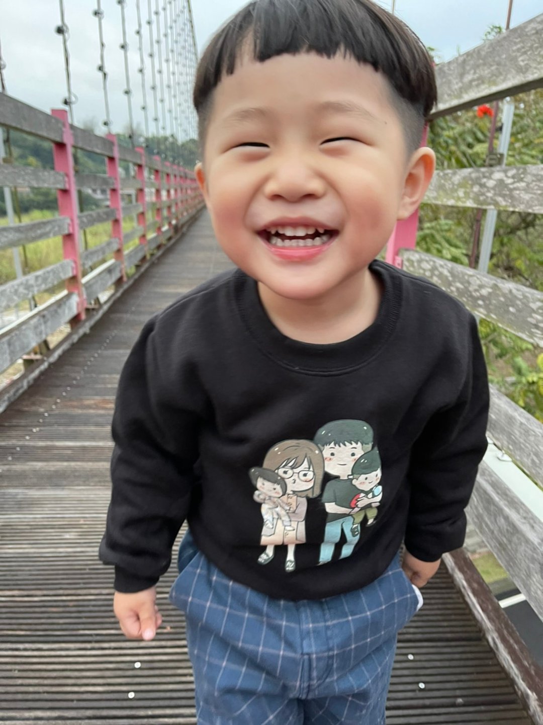 看着孩子微笑就满足【定制化衣服】 亲子装 情侣T  团体服订制 - 女装上衣 - 棉．麻 银色