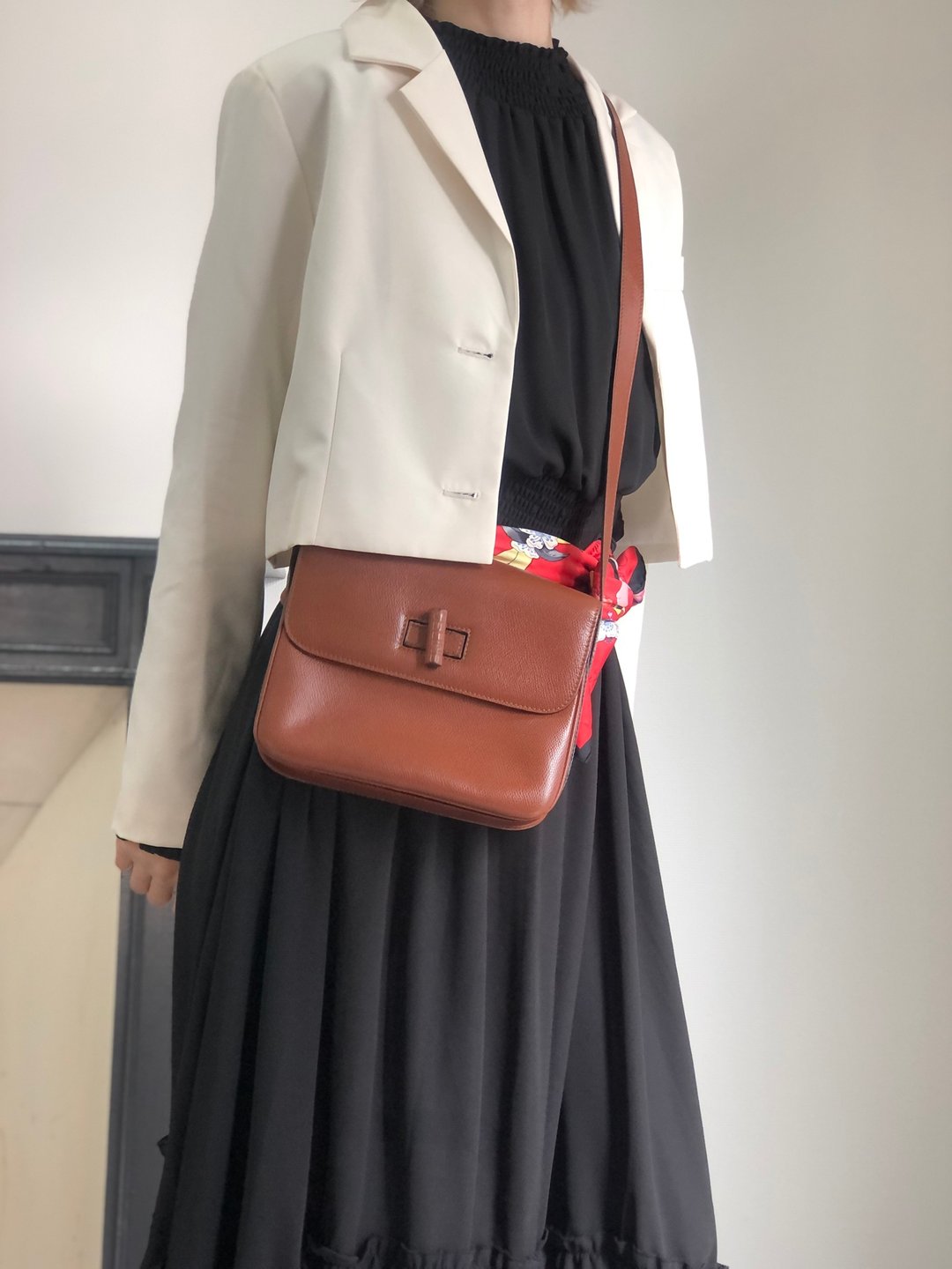【 VintageShop solo 日本直送中古包专卖店 】CELINE  સુંદરી શોલ્ડર બેગ 棕色 转锁 Logo 皮革 vintage 古着 hdtdu2 - 侧背包/斜挎包 - 真皮 咖啡色