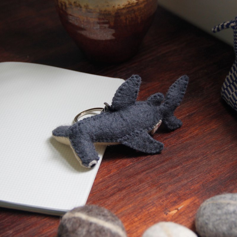 羊毛毡钥匙圈 / 锤头鲨 - 钥匙链/钥匙包 - 羊毛 灰色