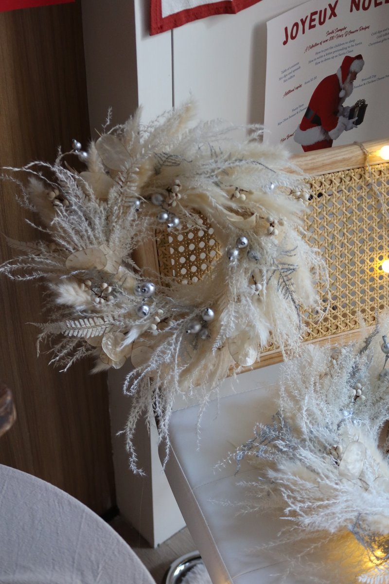 冬白羽雾 花蔓限定圣诞花圈 - 干燥花/捧花 - 植物．花 