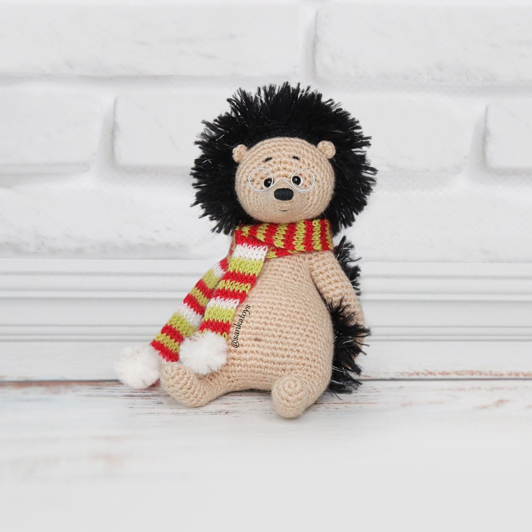 钩针图案刺猬书爱好者，PDF 数位下载，DIY amigurumi 玩具 - 手工艺教程/工具书 - 其他材质 