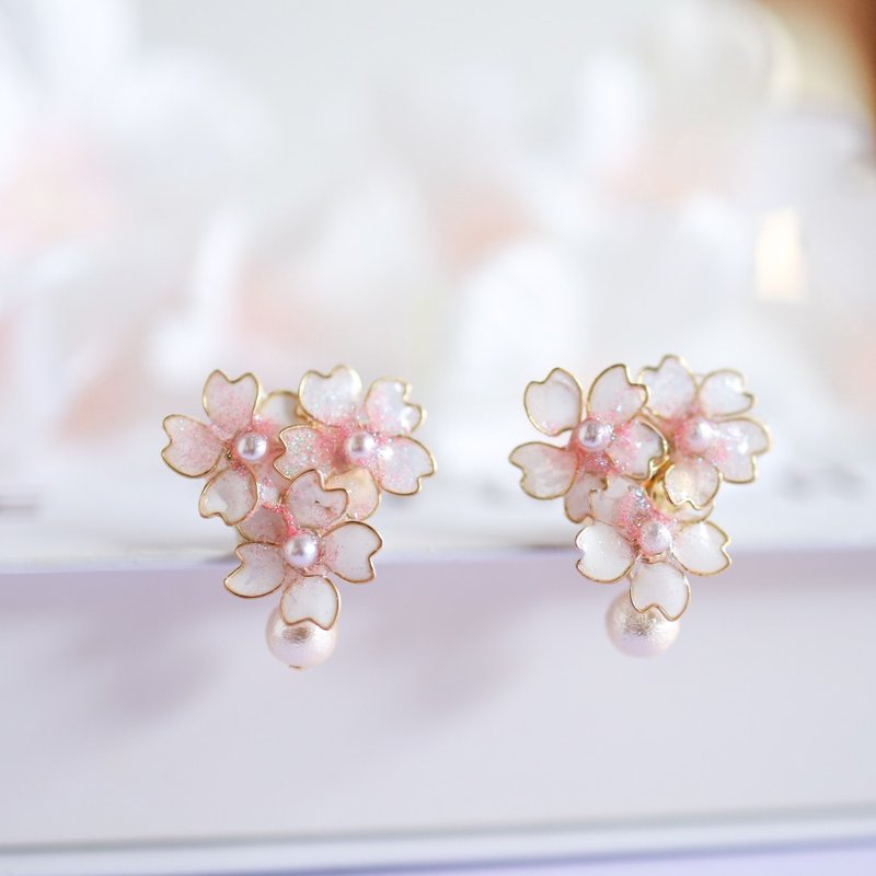 棉珠与樱花盛开的耳针/耳夹 - 耳环/耳夹 - 树脂 粉红色