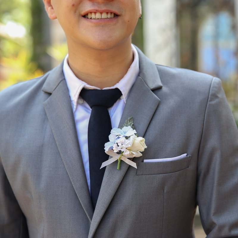 Sweet Story Collectin Groomsmen Corsage Handmade Mulberry Paper Flower - 胸针 - 纸 多色