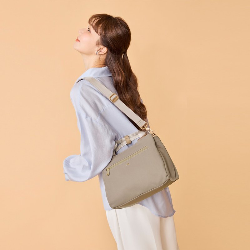 手提包 茉莫多隔层防泼水手提斜背包-7008-31-多色任选 - 侧背包/斜挎包 - 尼龙 卡其色