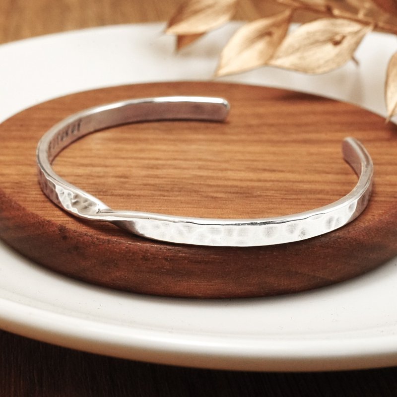 莫比乌斯手环 银饰体验课 ART64台中大鲁阁 银饰手作 文化币 - 金工/饰品 - 纯银 