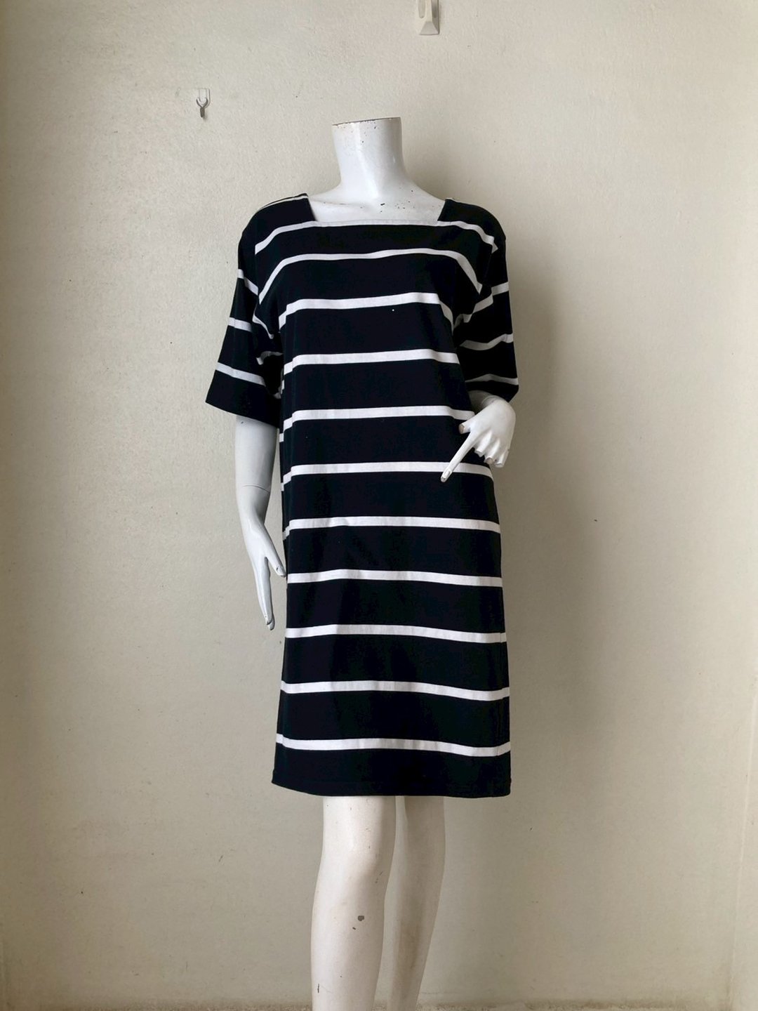 Vtg agnis b. 黑白棉质洋装 尺寸 3 M - 洋装/连衣裙 - 聚酯纤维 