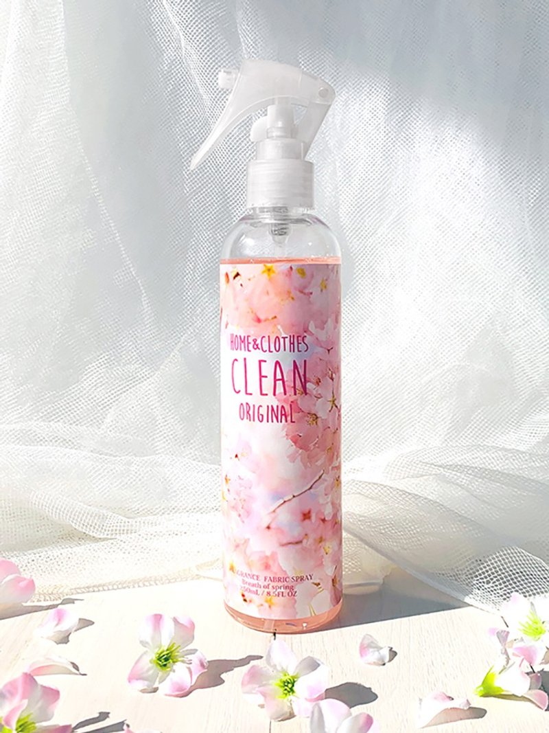 纯境-雪藏樱 衣物环境清新喷雾250ml - 香薰/精油/线香 - 其他材质 